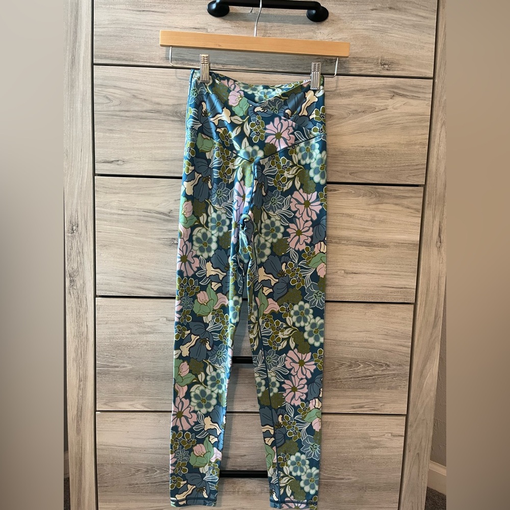 Aerie Floral Leggings Medium